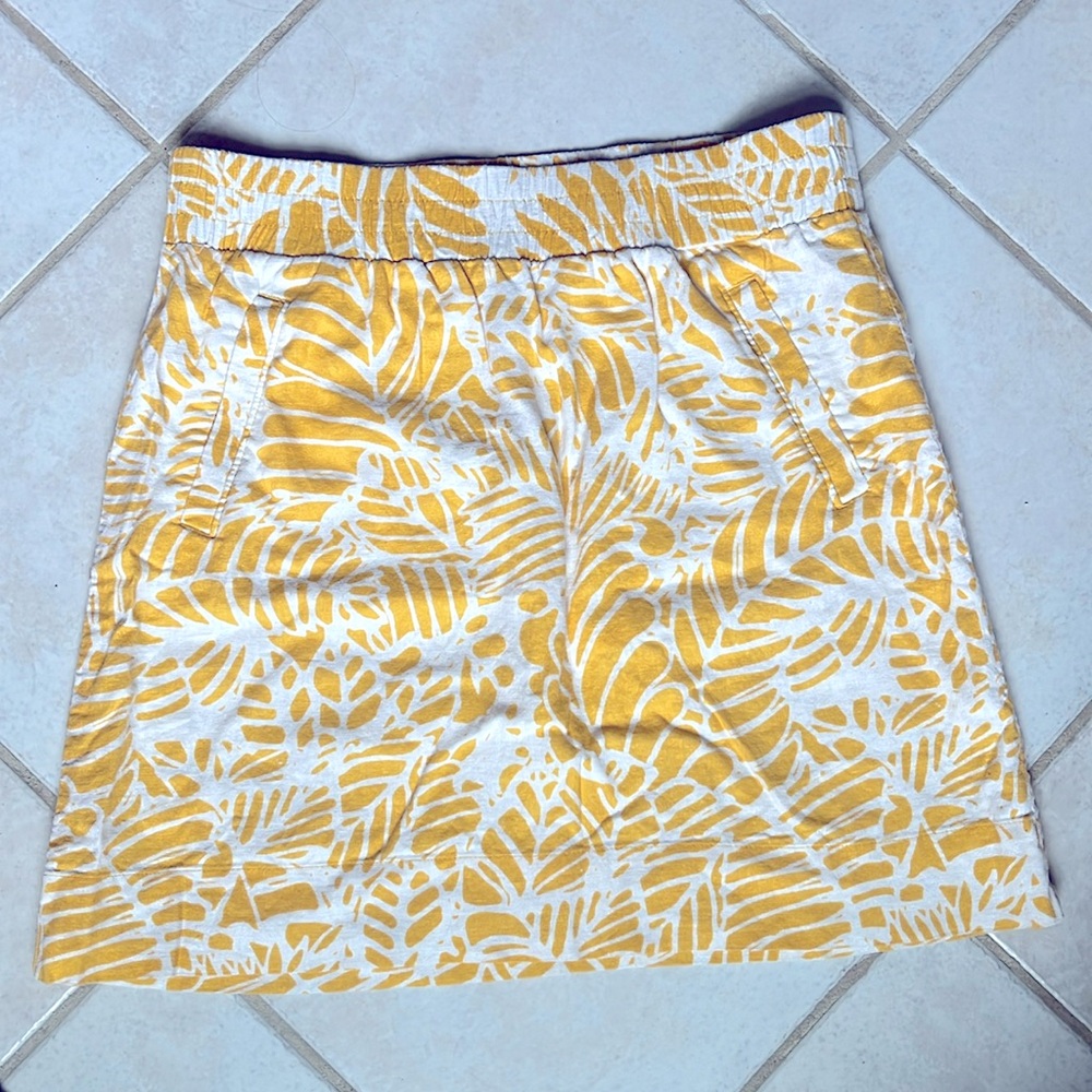 LOFT skirt with pockets!